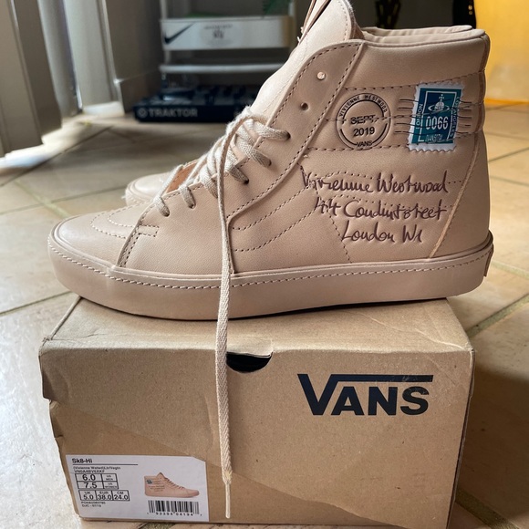 NEW IN BOX Vivienne Westwood X Vans sk8-Hi - Picture 3 of 7